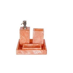 Ensemble de salle de bain en résine décor savon en résine et plateau accessoires ensemble poly salle de bain accessoires avec bouteille de lotion avec vente produit - Product Image 1