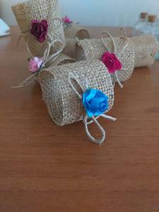 Anneau de serviette en jute avec fleur rose pour une décoration de table élégante, événements de mariage, fêtes et usage domestique élégant en provenance d'Inde - Product Image 5