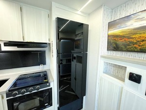 Nouvelle caravane de voyage 2025 F-o-r-e-s-t R-i-v-e-r Ozark 2500THK, maison mobile tout-terrain, camping-car à vendre - Product Image 2