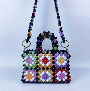 Caleidoscopio vibrante bolso cuadrado con cuentas de cristal multicolor con borde negro y correa de hombro larga, a precios mayoristas. - Product Image 1