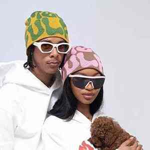 Fabricant personnalisé de bonnets Mea surdimensionnés chapeau en mohair avec impression bouffante bonnets en détresse brodés avec logo personnalisé - Product Image 2