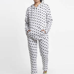 Chándal de mujer de invierno de calidad superior Diseño de dos piezas Tu propio chándal de manga larga para mujer - Product Image 1