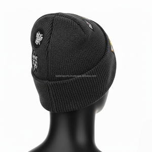 Gorro de lana de calidad superior para mujer, 320 GSM, mezcla de lana, ajuste elástico, parche personalizado, bordado, deportes, gorro de invierno, gorro de jacquard - Product Image 4