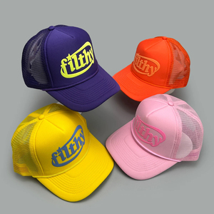 Nouveaux chapeaux de Baseball de bloc de couleur unisexe casquettes de camionneur en maille polyvalentes respirantes avec des lettres sales - Product Image 1