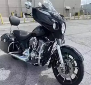 Motocyclettes neuves Indians Chieftains DarkHorse ThunderBlack-Smoke V twin à vendre - Product Image 3