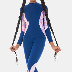 Rashguard uni à manches longues respirant et à séchage rapide pour femme avec logo personnalisé pour l'entraînement en salle de sport, léger, en gros - Product Image 5