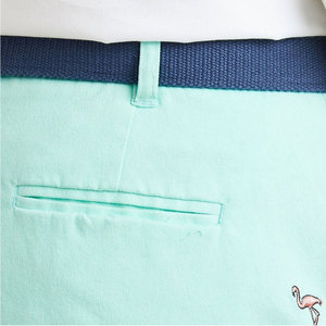 กางเกงขาสั้นปักลำลองสำหรับผู้ชายดีไซน์ใหม่สีพื้นแห้งเร็วฉลากส่วนตัว - Product Image 6