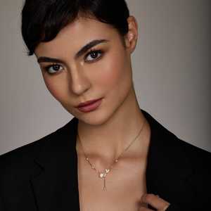Hermoso collar de mariposa con perlas de imitación, regalo perfecto para mujeres, plata 92.5 - Product Image 3