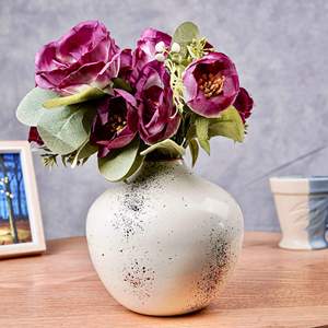 Modern Metal Flower Vase with Silver Finished Perfect for Stylish Home Wedding and Event <b>Table</b> Decoration - Product Image 3