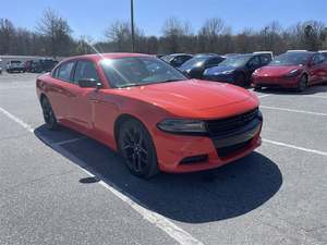 Dodge Charger SXT RWD 2019 / Disponible para la Venta con Bajo Kilometraje, Motor de Gasolina, Auto Usado en Excelentes Condiciones y Sin Accidentes, Gran Oferta - Product Image 4