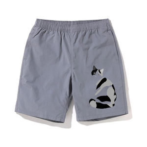 Pantalones cortos de nailon para hombre, ropa deportiva de Color gris, pantalones cortos de nailon para gimnasio de poliéster con bordado de chenilla - Product Image 1