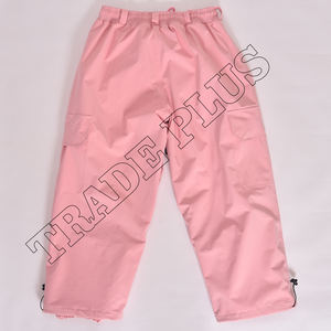 Pantalones Cargo de Snowboard impermeables en rosa Pastel personalizados con bolsillos con cremallera, cintura ajustable y puños Cinch inferiores para invierno - Product Image 2
