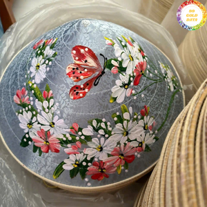 หมวกทรงกรวยใบปาล์มทำด้วยมือจากธรรมชาติที่มาจากเวียดนามสำหรับการบังแดดและการตกแต่งตามวัฒนธรรม - Product Image 1