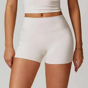 OEM/ODM Short de yoga à haute élasticité pour femmes Short de gymnastique personnalisé Conception Scrunch Spandex/Nylon Motif solide Fermeture élastique à la taille - Product Image 4
