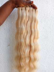 Hot Blonde 613 Extensiones de cabello humano virgen ondulado profundo ondulado recto natural Precio de fábrica Cabello Rubio 613 de alta calidad - Product Image 2