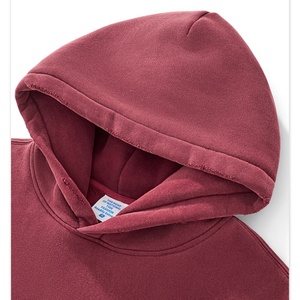 Sudadera con capucha de corte regular con cremallera y lavado ácido personalizado, OEM, de peso pesado, para hombre, estilo casual urbano, con estampado en relieve, 100% forro polar. - Product Image 4