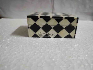 Caja organizadora clásica con incrustaciones de resina, solución de regalo y almacenamiento de joyas hechas a mano de Tradebyd - Product Image 3