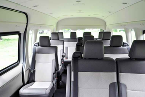 Mejor Oferta, Autobús Hiace Usado de 15 Plazas, Manual/Automático, Volante a la Izquierda, en Perfectas Condiciones, en Venta - Product Image 5