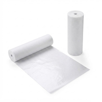 Rouleau de protection auto-adhésif en feutre blanc pour les éclaboussures de peinture et l'entretien des sols pendant les travaux de rénovation