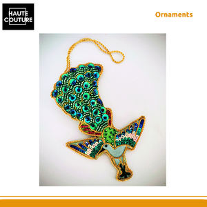 Ornement suspendu festif en forme de paon volant brodé à la main de qualité export, 12 cm de long, avec options personnalisées à bas prix - Product Image 4