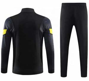 Traje de Rendimiento con Diseño y Tallas Personalizables, Chaqueta con Cremallera Resistente y Pantalones Elásticos, Perfecto para Uso Diario - Product Image 1