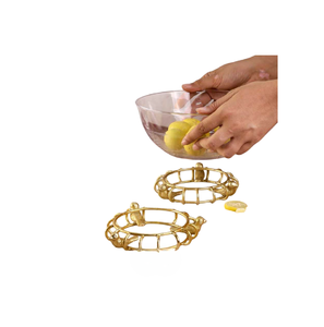 Salvamanteles decorativos redondos Bulbul 3 lindos pájaros fundidos que sostienen sus macetas acabado dorado metálico - Product Image 1