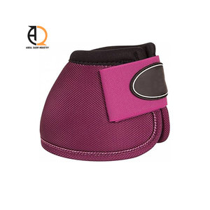 Bottes de protection pour chevaux en néoprène durable avec fermeture, produit pour chevaux - Product Image 6