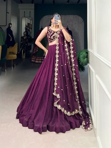 Nouveau beau Lehenga Choli Organza séquence de fil de mariée travail brodé semi cousu avec tissu de travail Dupatta - Product Image 5