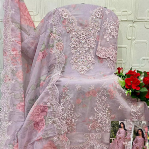 Nouvelle collection de costumes lourds brodés et organza dupatta non cousus de créateur pakistanais - Product Image 1