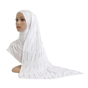 Écharpe longue et douce en jersey de coton avec strass Hijab rectangulaire Foulard pour femme Châle Bonnet pour femme Casquettes - Product Image 6