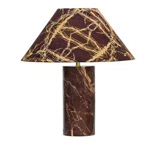 Lámpara de mesa de metal de diseño moderno para decoración de sala de estar, iluminación de noche elegante, pieza de acento de escritorio de hierro artístico - Product Image 5