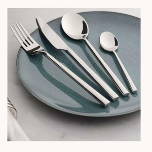 Juego de 3 cubiertos de acero inoxidable Asas de lujo Acabado en plata Perfecto para mesa de comedor Utensilios de cocina Uso diario en la India - Product Image 2