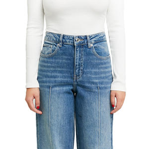 Pantalones vaqueros de pierna ancha para mujer de corte relajado con diseño elegante y estilo versátil adecuados para viajes de calle o ropa de moda informal - Product Image 4