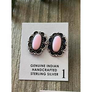 Maxine Ramirez Pink Conch Bezel <b>Set</b> <b>Stud</b> <b>Earrings</b> in <b>Sterling</b> <b>Silver</b> - Product Image 6