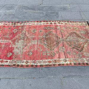 พรมเฮอร์กีตุรกีโบราณ ขนาด 3.2x6.3 ฟุต (98x192 ซม.) พรมขนสัตว์สีแดงลายแอ็บสแตรก - Product Image 4