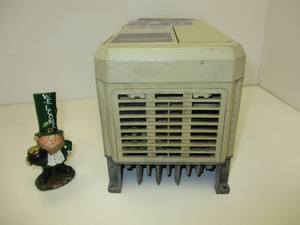 Nouveau et original CIMR-P5M40P7 variateur AC à usage général pour un contrôle précis du moteur - Product Image 5