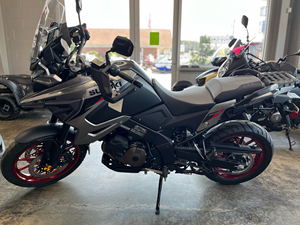 Motocicletas Nuevas V-Strom 1050 Adventures 2025 Disponibles - Product Image 3