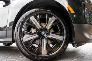 2024 BMW IX XDRIVE50 AWD Clean title ใช้ส่งถึงประตูถึงประตูที่นั่งหนังกล้องหลังพวงมาลัยซ้าย