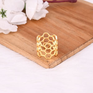 Anneaux en laiton simples à la mode, prix de gros, vente chaude, plaqués or, anneaux simples pour femmes, anneaux minimalistes réglables, cadeau pour un usage décontracté - Product Image 5