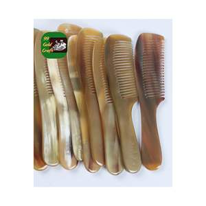 Venta al por mayor de Peine de cuerno de búfalo natural clásico de gran tamaño para la artesanía de salón infantil para el cuidado diario del cabello recuerdo proveedor de Vietnam - Product Image 4