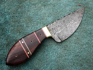 Couteaux de skinner de chasse en acier damas personnalisables de qualité supérieure manche en bois motif goutte de pluie Support OEM - Product Image 2