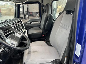 MA CK PINNACLE 64T USATO 2024, 12.8L 6 Cilindri 445 CV, Motore Tipo-MP8 8x4, Carburante-Diesel, Classe-8, Trasmissione-AMT, Guida a Sinistra - Product Image 6