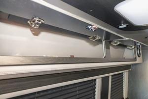 Mercedes-Benz Sprinter 3500XD 2023 Certifié Propre et Occasion en Bon État Midwest Automotive Design Luxe Cruiser AWD Diesel Carburant Restant - Product Image 3