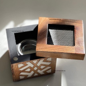 Quemador de Incienso Bakhoor Árabe Tradicional Hecho a Mano, Quemador de Madera Madkhan para Uso Aromático, Material de Madera Ecológico y Duradero - Product Image 5