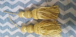 ป้าย Hamza ประดับด้วยพู่สีเงินประดับด้วยพู่จากโรงงาน - Product Image 4