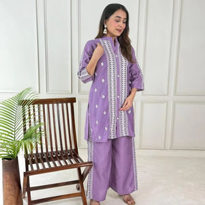 ชุดคอตตอนทรงร่วมสำหรับสตรีชุดเสื้อและล่างแบบเข้าคู่กันสวมใส่สบายและมีสไตล์สำหรับเสื้อผ้าลำลองขายส่งและราคาถูก - Product Image 1