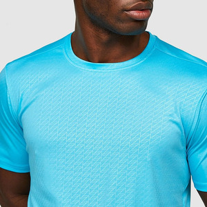 Vente en gros Streetwear décontracté pour hommes, sports d'été, survêtement de gymnastique, t-shirt à manches courtes à la mode surdimensionné, ensemble 2 pièces pour hommes - Product Image 3