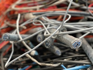 Chatarra de Cable de Cobre a Granel, 99.9% de Pureza, Materiales de Alambre de Cobre para Refinación, Reprocesamiento y Compradores Industriales Globales en Venta - Product Image 2