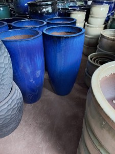 [Leo Nguyen Le] - Vente en gros de pots émaillés - Grands pots en céramique émaillée bleue - Pot de jardin en céramique pour extérieur - Fournisseur de poterie vietnamienne - Product Image 2