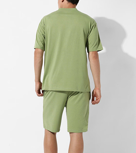 Vêtements d'été décontractés Vêtements pour hommes Ensemble chemise et short deux pièces Streetwear survêtement homme personnalisé avec logo sérigraphié - Product Image 5